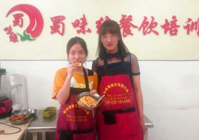 特色小吃培訓(xùn),南充鍋盔技術(shù)培訓(xùn)哪里好？