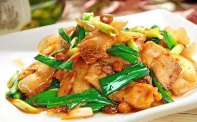 四川風(fēng)味小吃蒜苗回鍋肉，你吃過了嗎？