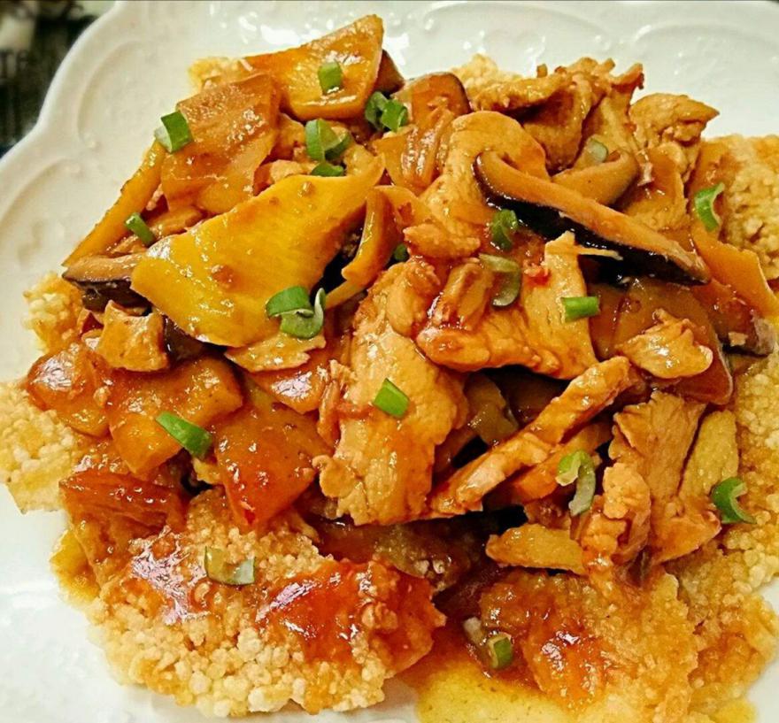 鍋巴肉片簡單又好吃，讓你愛上這樣一道獨(dú)特味道的美食
