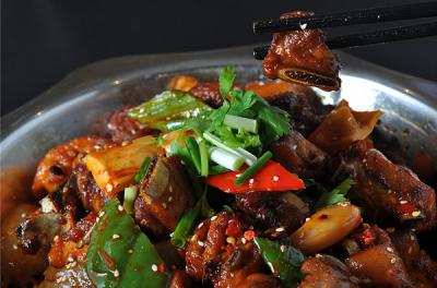 干鍋技術(shù)培訓(xùn)哪里有？蜀味緣風(fēng)味醇厚入口香辣脆綿