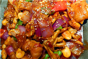 麻辣干鍋雞技能訓(xùn)練哪家正宗？l理論實料操作結(jié)合