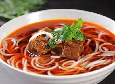 牛肉粉技術(shù)培訓(xùn)哪里好？教學(xué)碗底料調(diào)配技巧