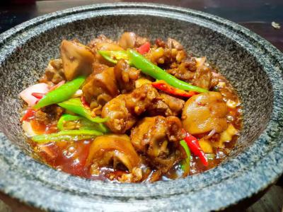 干鍋底料技術(shù)培訓(xùn)哪里靠譜？干鍋技術(shù)培訓(xùn)學(xué)校