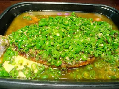 烤魚培訓(xùn)費(fèi)用多少？成都正宗烤魚培訓(xùn)學(xué)校有哪些？