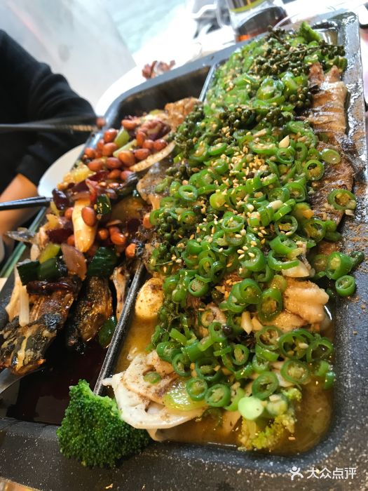 烤魚技術(shù)培訓(xùn)哪里好一點(diǎn)？成都滋味烤魚培訓(xùn)