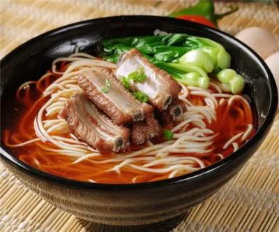 如何選擇合適的面食培訓(xùn)機構(gòu)？學(xué)各種面食技術(shù)培訓(xùn),